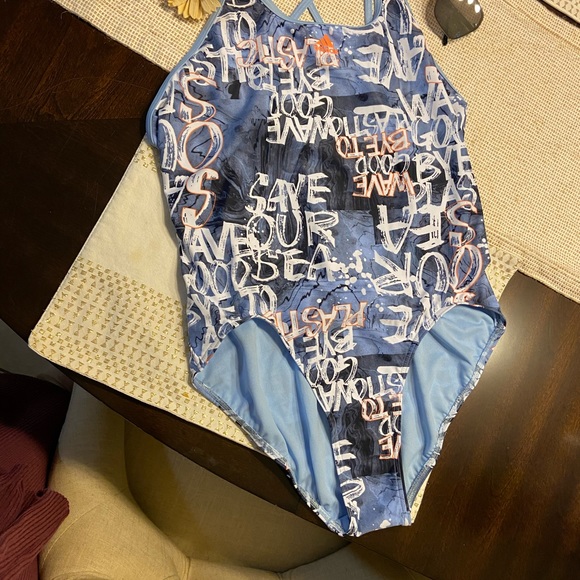 Women’s adidas bathing suit - Picture 8 of 8